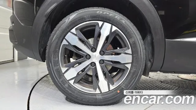 Peugeot 3008 — Фото автомобиля 5
