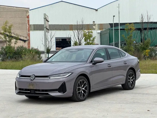 Фотография автомобиля — Volkswagen Passat