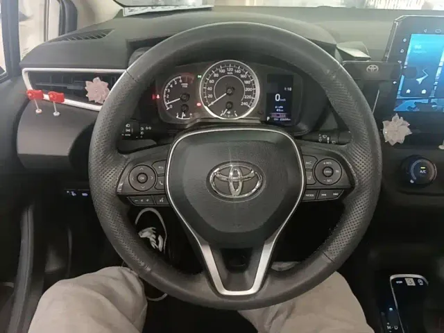 Toyota Corolla — Фото автомобиля 10
