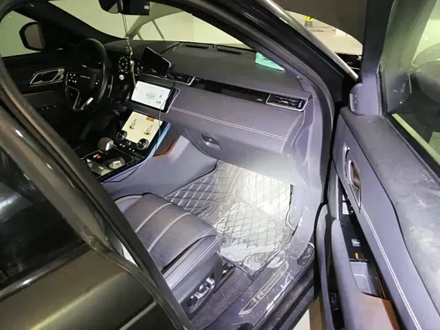 Land Rover Range Rover Velar — Фото автомобиля 13