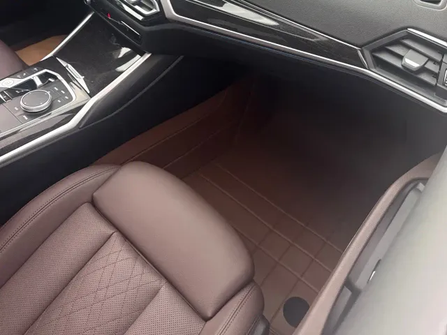 BMW 3 Series — Фото автомобиля 5