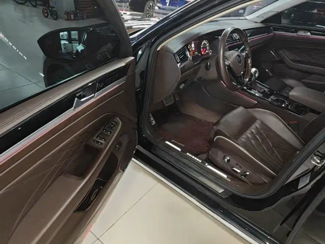 Volkswagen Phideon — Фото автомобиля 15