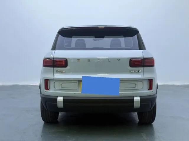 Geely ICON — Фото автомобиля 6