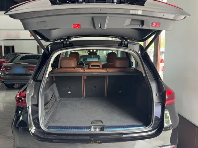 Mercedes-Benz GLE-Class — Фото автомобиля 10