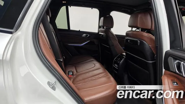 BMW X5 xDrive 40i M Sport — Фото автомобиля 12