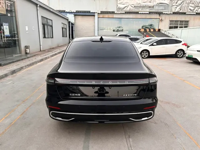 Lincoln Z — Фото автомобиля 13