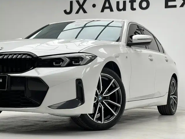 BMW 3 Series — Фото автомобиля 4