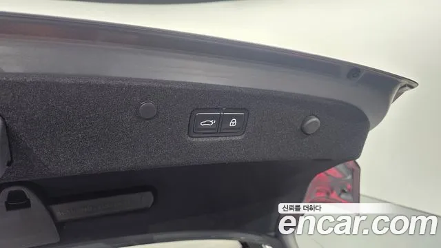 Kia K8 K8 Hybrid — Фото автомобиля 18