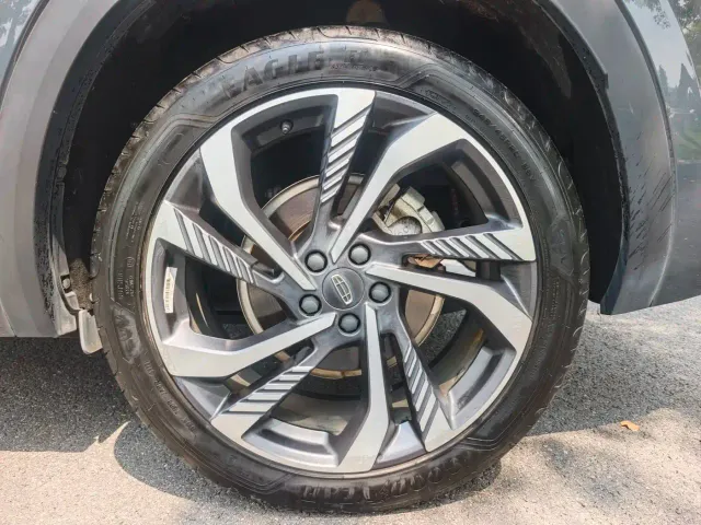 Geely Xingyue L — Фото автомобиля 8