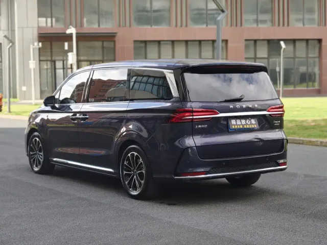 Roewe iMAX8 — Фото автомобиля 4