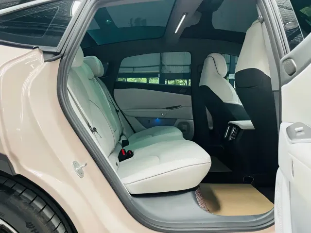 Arcfox Alpha S5 — Фото автомобиля 17