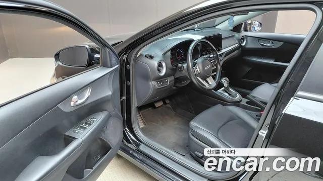 Kia K3 Generation 2 — Фото автомобиля 15