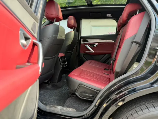 Jetour X70 Plus — Фото автомобиля 12