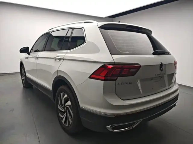 Volkswagen Tiguan L — Фото автомобиля 4