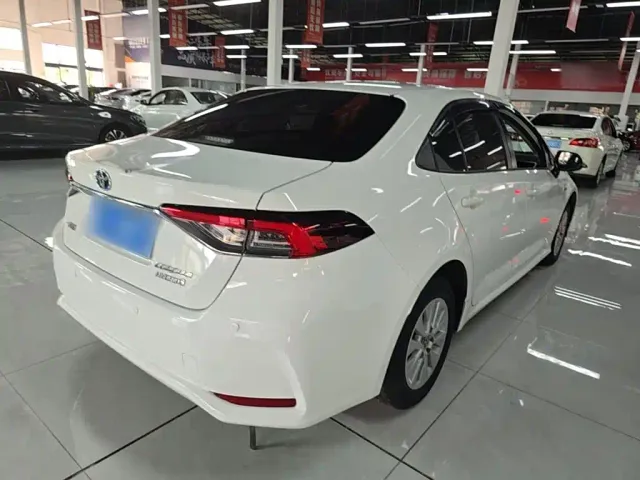 Toyota Corolla — Фото автомобиля 4