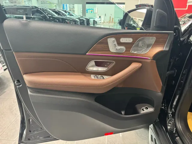 Mercedes-Benz GLS-Class — Фото автомобиля 6