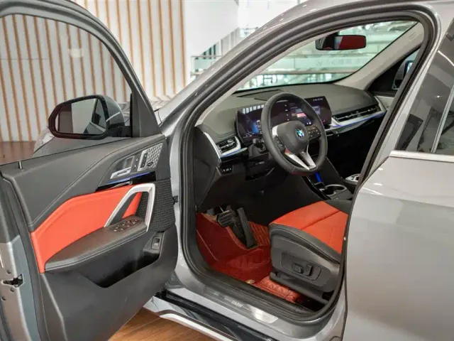 BMW X1 — Фото автомобиля 13