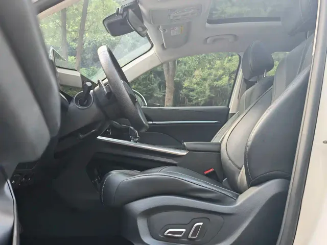 Roewe RX5 eMAX — Фото автомобиля 8