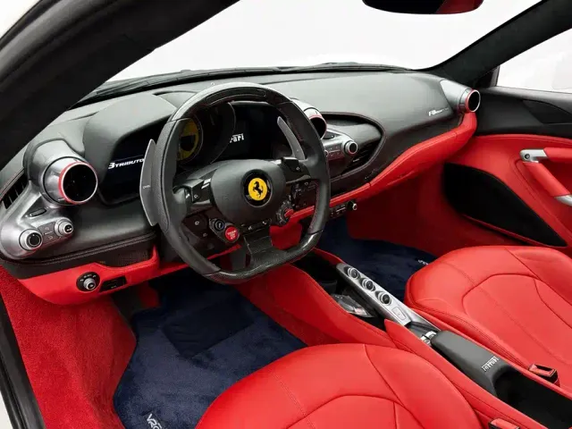 Ferrari F8 — Фото автомобиля 7
