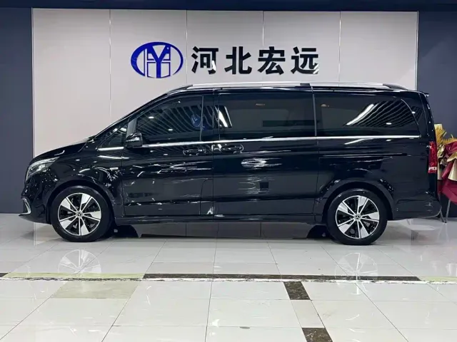 Mercedes-Benz V-Class — Фото автомобиля 3