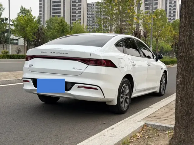 BYD Qin PLUS — Фото автомобиля 4