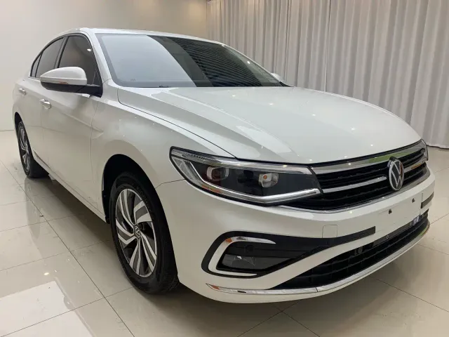 Volkswagen Bora — Фото автомобиля 3