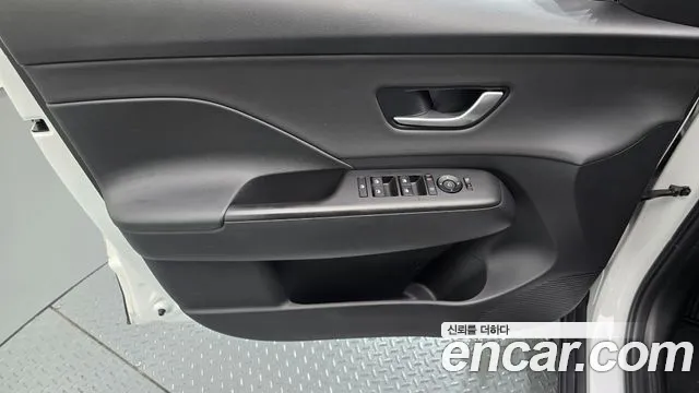Hyundai Kona — Фото автомобиля 13