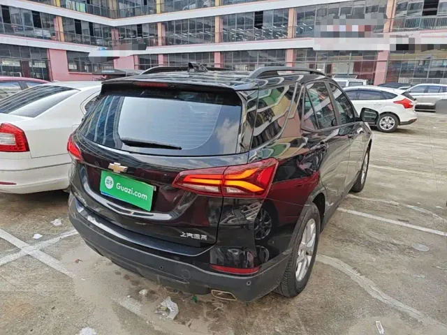 Chevrolet Equinox — Фото автомобиля 6