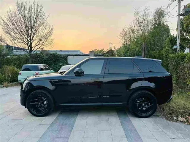 Land Rover Range Rover Sport — Фото автомобиля 2