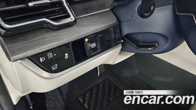 Kia Sportage Sportage 5-е поколение Дизель 2.0 4WD — Фото автомобиля 16