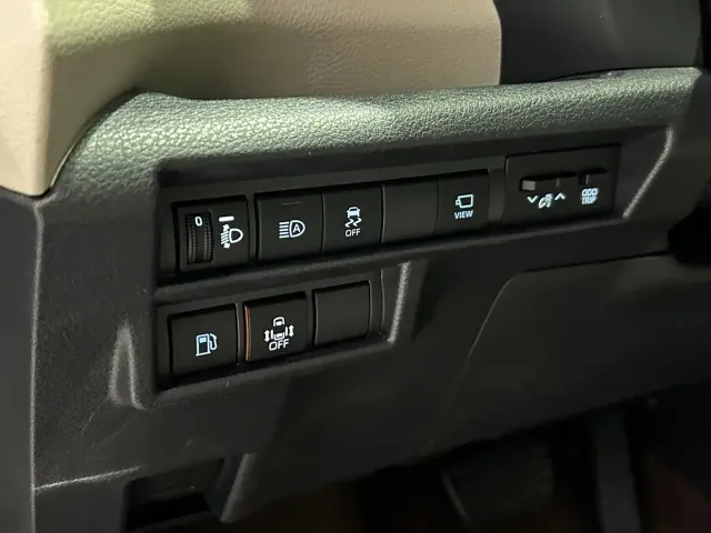 Toyota Granvia — Фото автомобиля 7