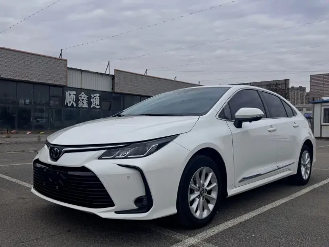 Фотография автомобиля — Toyota Corolla