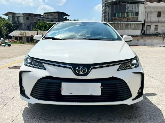 Toyota Corolla — Фото автомобиля 2