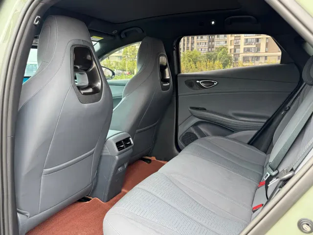 BYD Seal 06 GT — Фото автомобиля 7