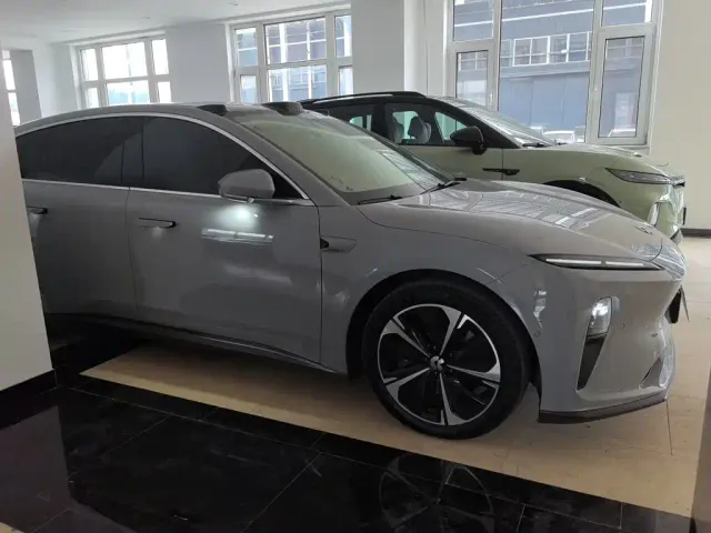 Nio ET5 Touring — Фото автомобиля 3