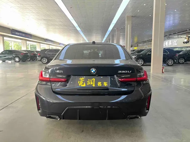 BMW 3 Series — Фото автомобиля 11
