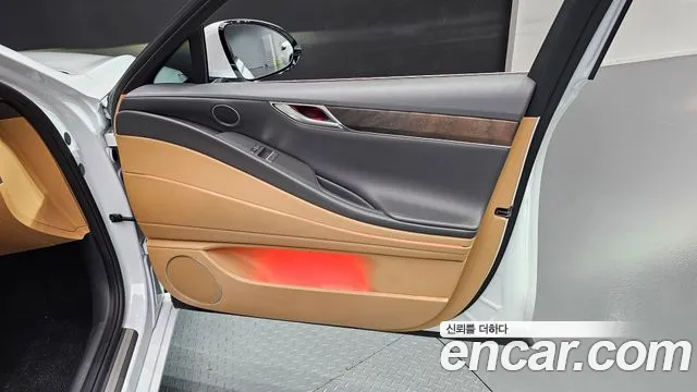 Genesis G80 Бензин 2.5 турбо 2WD — Фото автомобиля 24