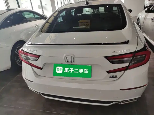 Honda Accord — Фото автомобиля 5