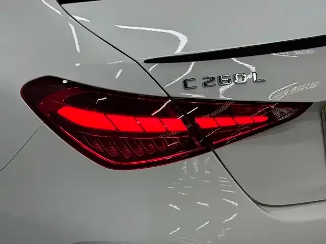 Mercedes-Benz C-Class — Фото автомобиля 9