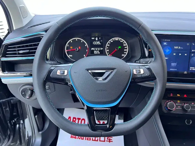 Jetta VS5 — Фото автомобиля 10