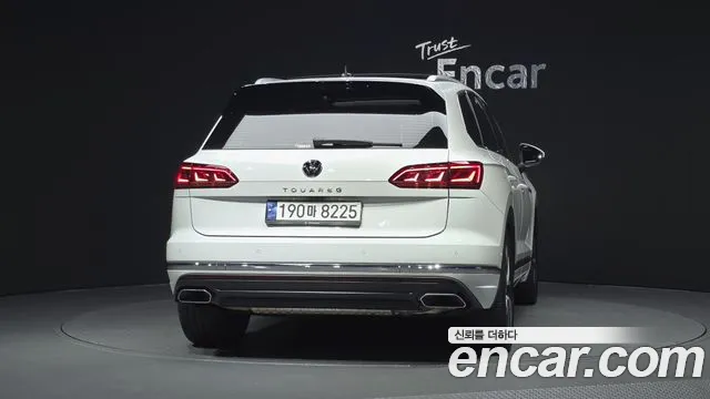 Volkswagen Touareg Touareg 3 поколение 3.0 TDI Prestige — Фото автомобиля 4