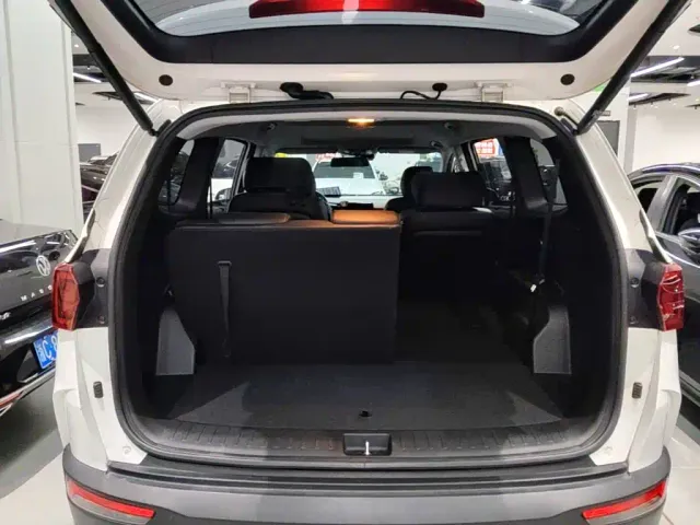 Hyundai Custo — Фото автомобиля 14