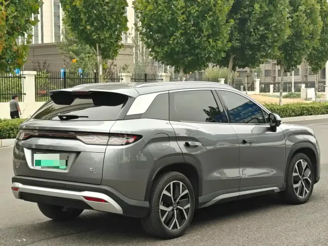 BYD Song L DM-i 2024 160km Superior — Фото автомобиля 16