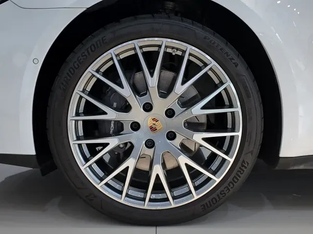 Porsche Panamera — Фото автомобиля 17