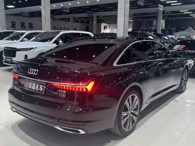 Audi A6L — Фото автомобиля 10