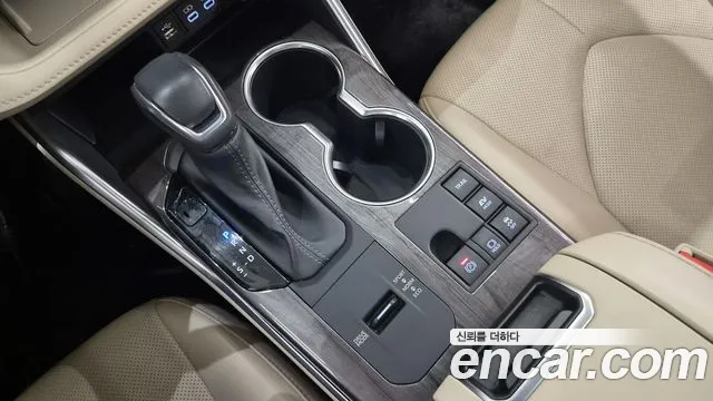 Toyota Highlander — Фото автомобиля 9