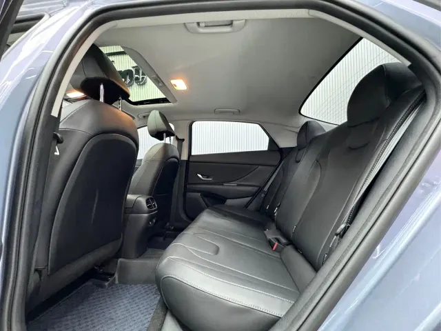 Hyundai Elantra — Фото автомобиля 10