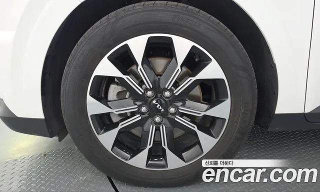 Kia Carnival 4th Gen — Фото автомобиля 5