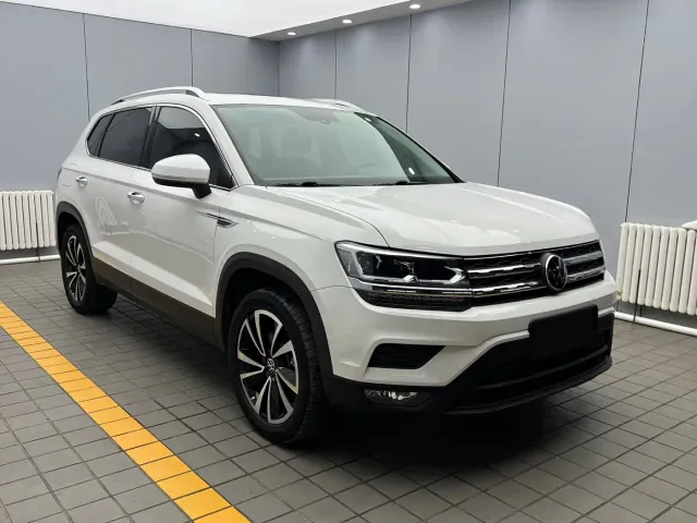 Volkswagen Tharu — Фото автомобиля 3