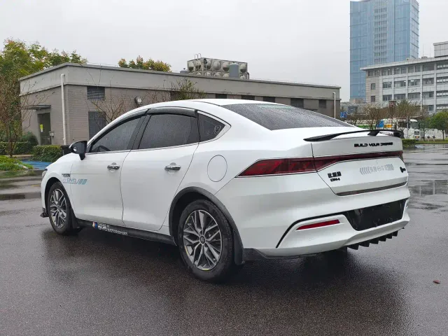 BYD Qin PLUS — Фото автомобиля 11